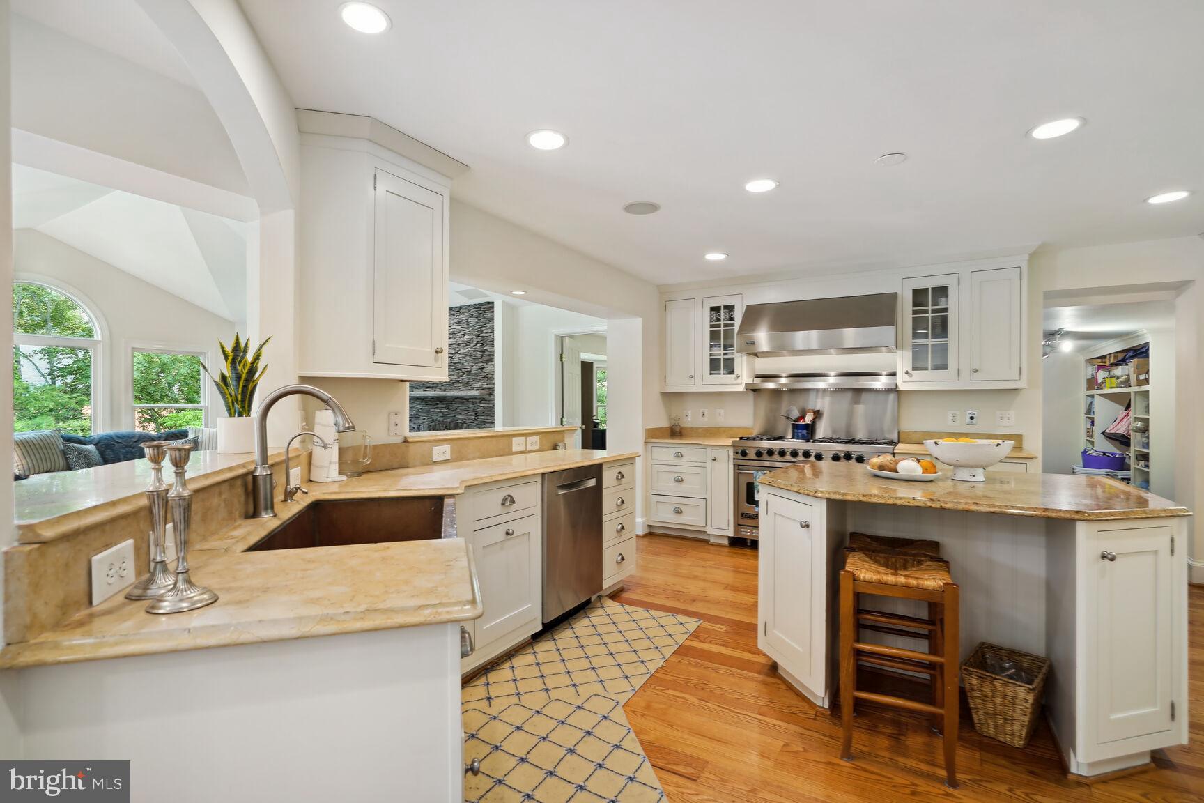 LYNWOOD - Residential