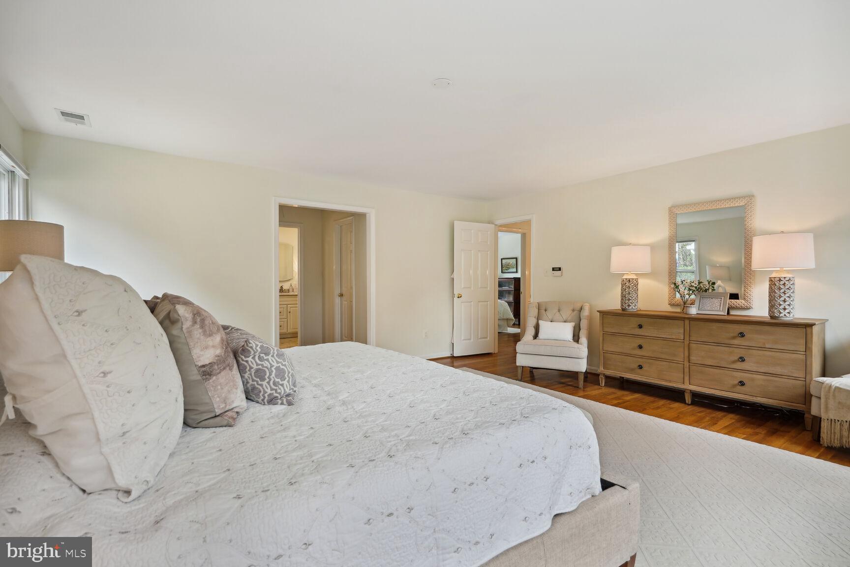 LYNWOOD - Residential