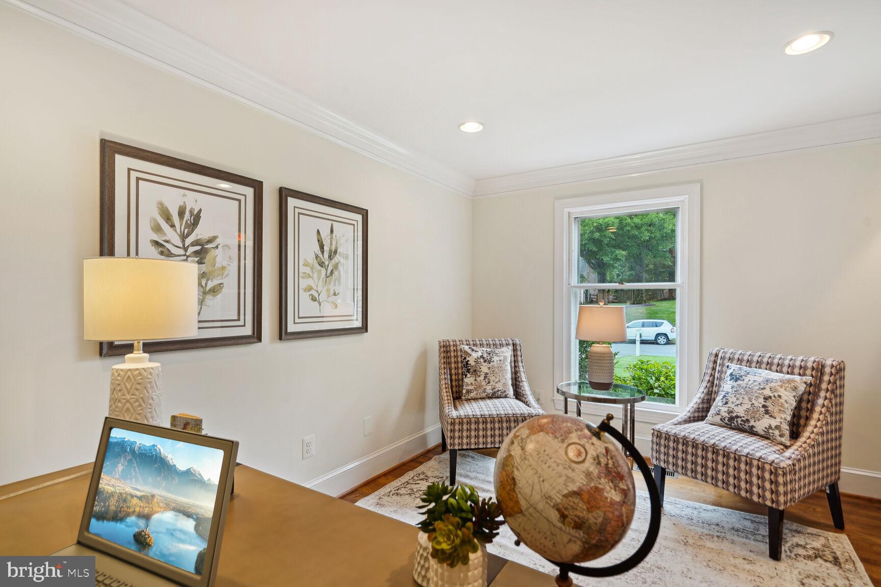 LYNWOOD - Residential