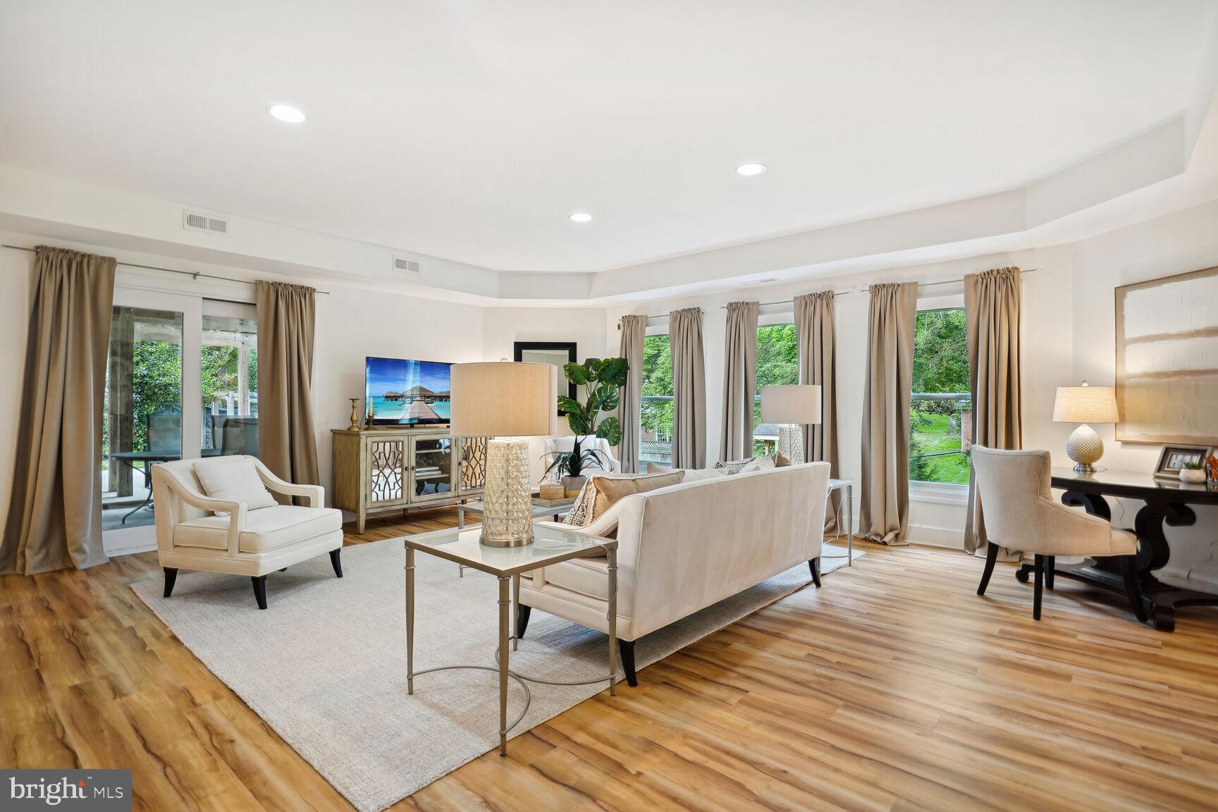 LYNWOOD - Residential