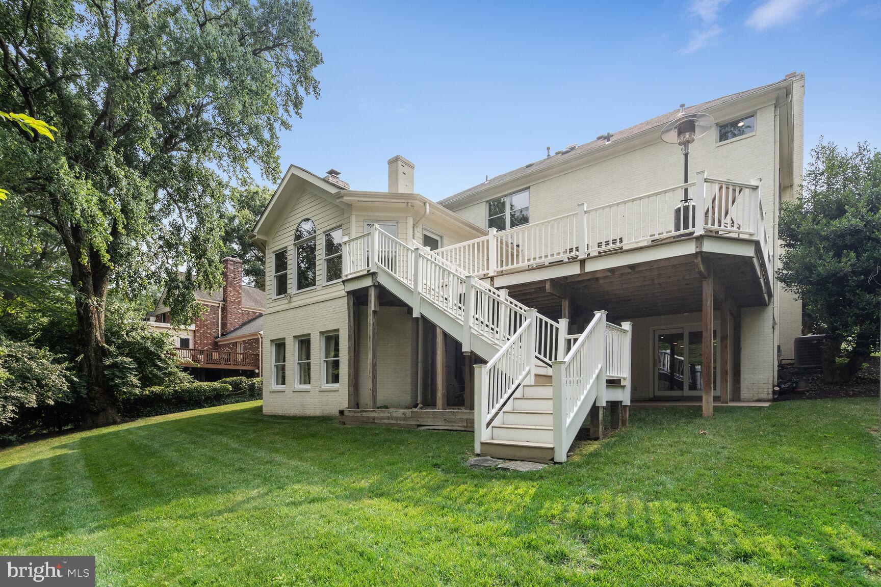 LYNWOOD - Residential