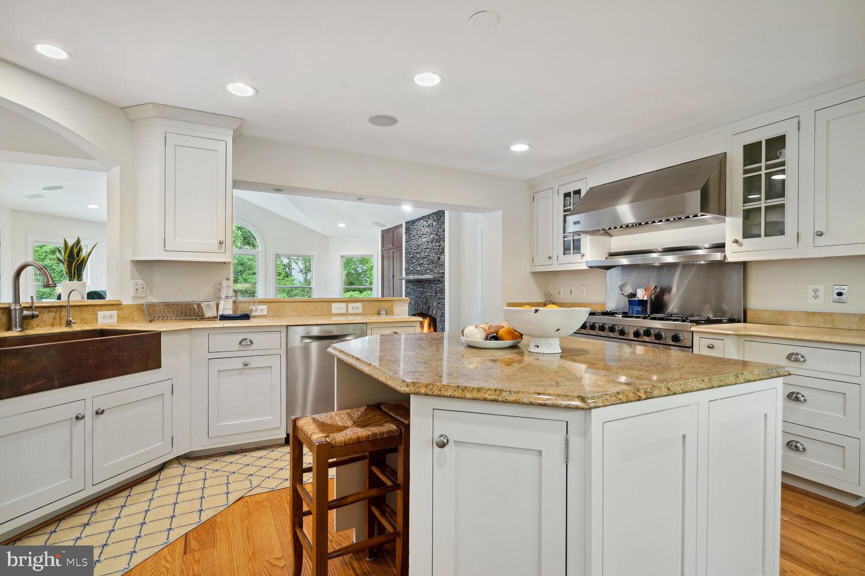 LYNWOOD - Residential