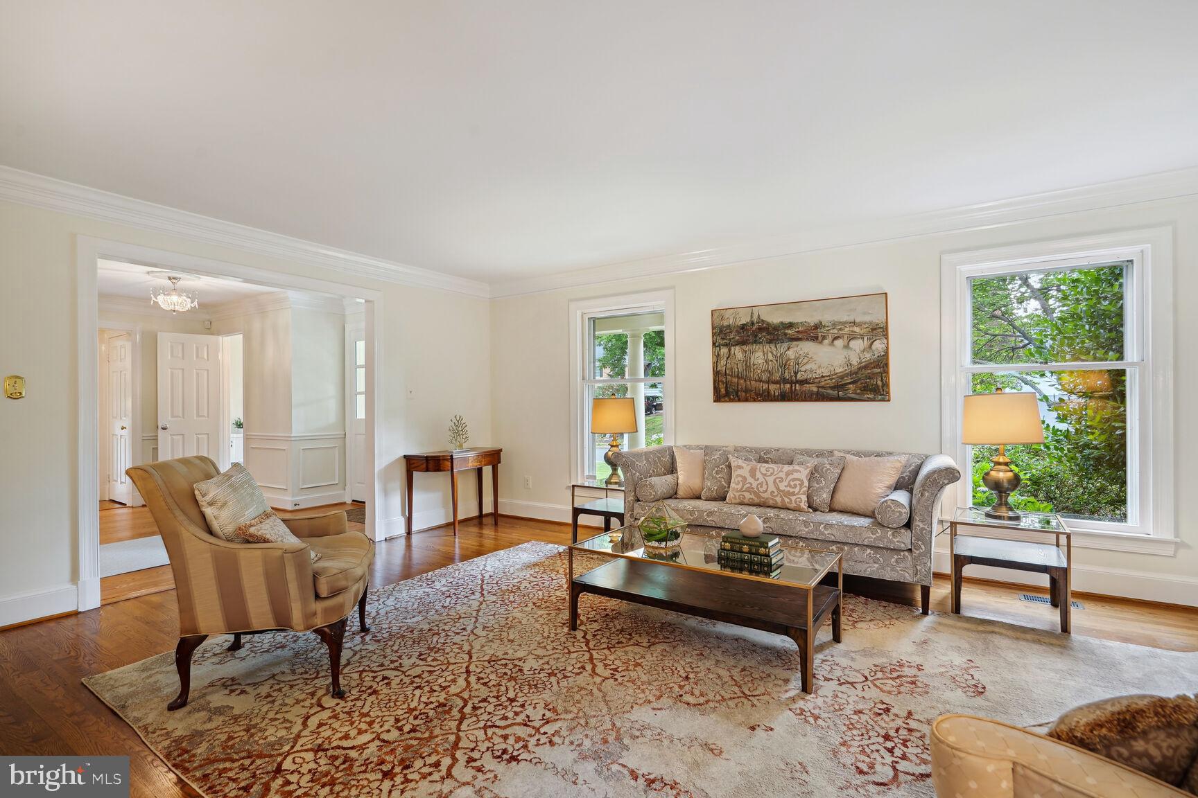 LYNWOOD - Residential