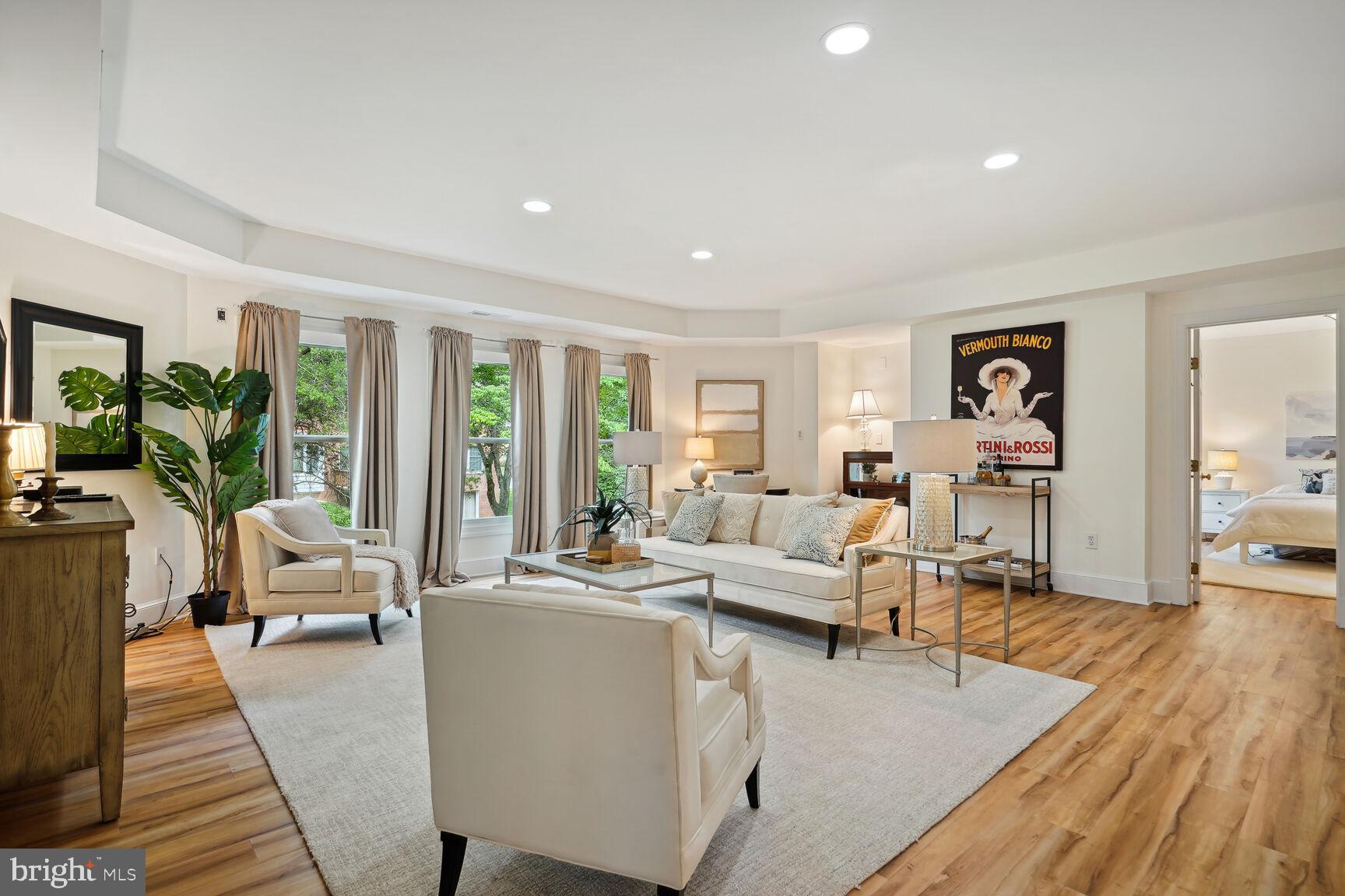 LYNWOOD - Residential