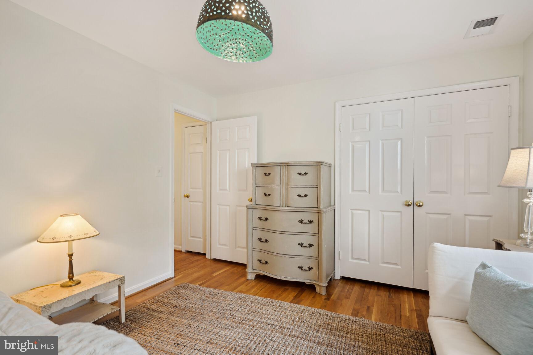 LYNWOOD - Residential