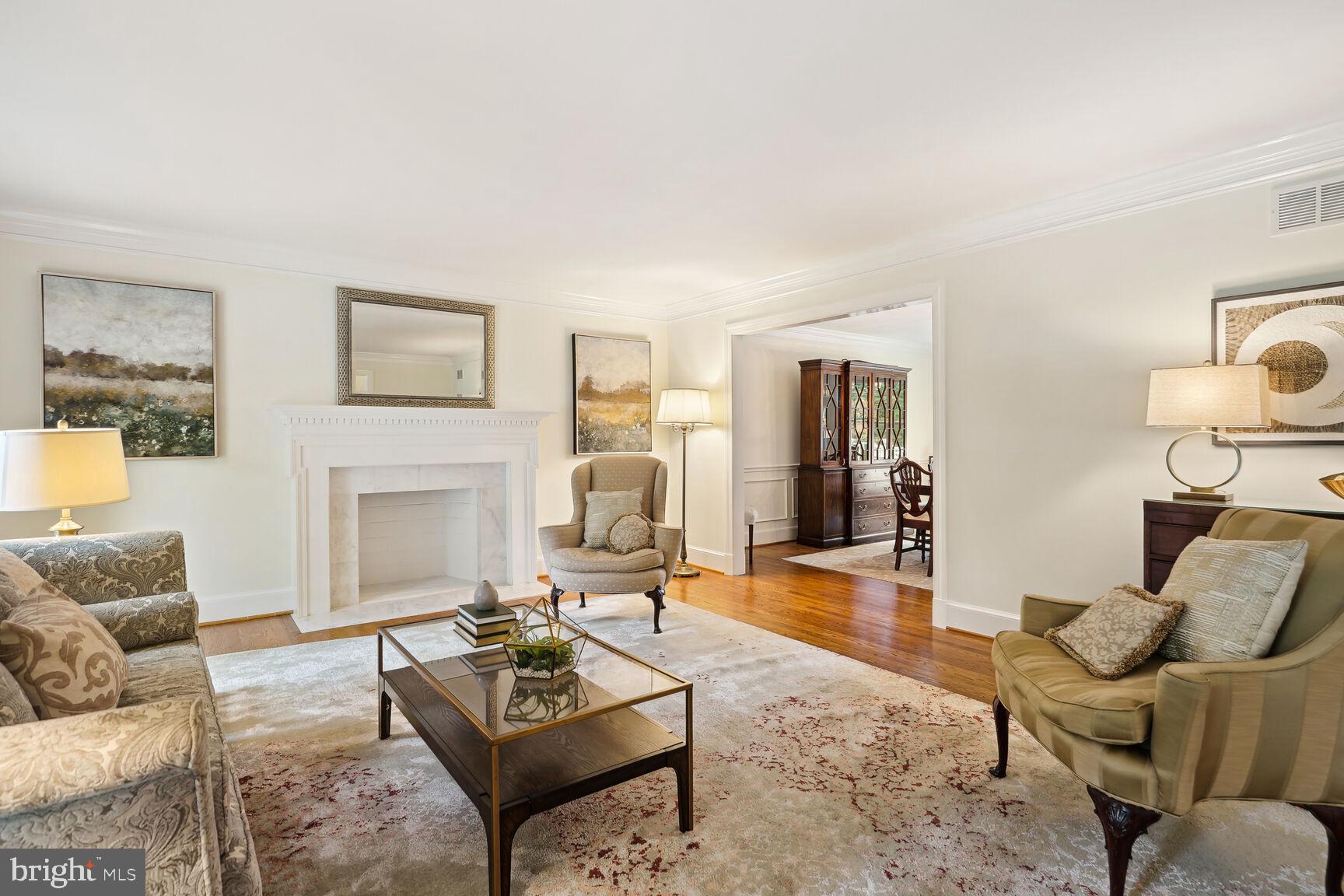 LYNWOOD - Residential