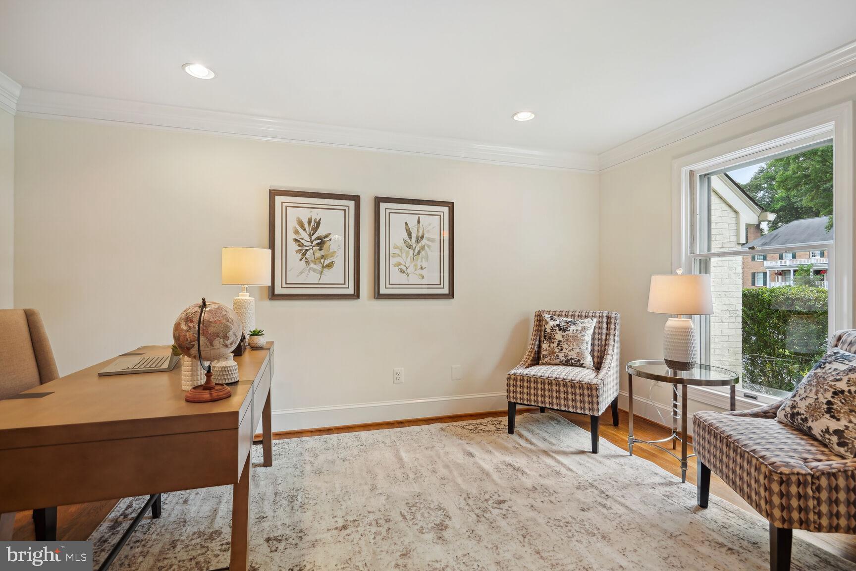 LYNWOOD - Residential