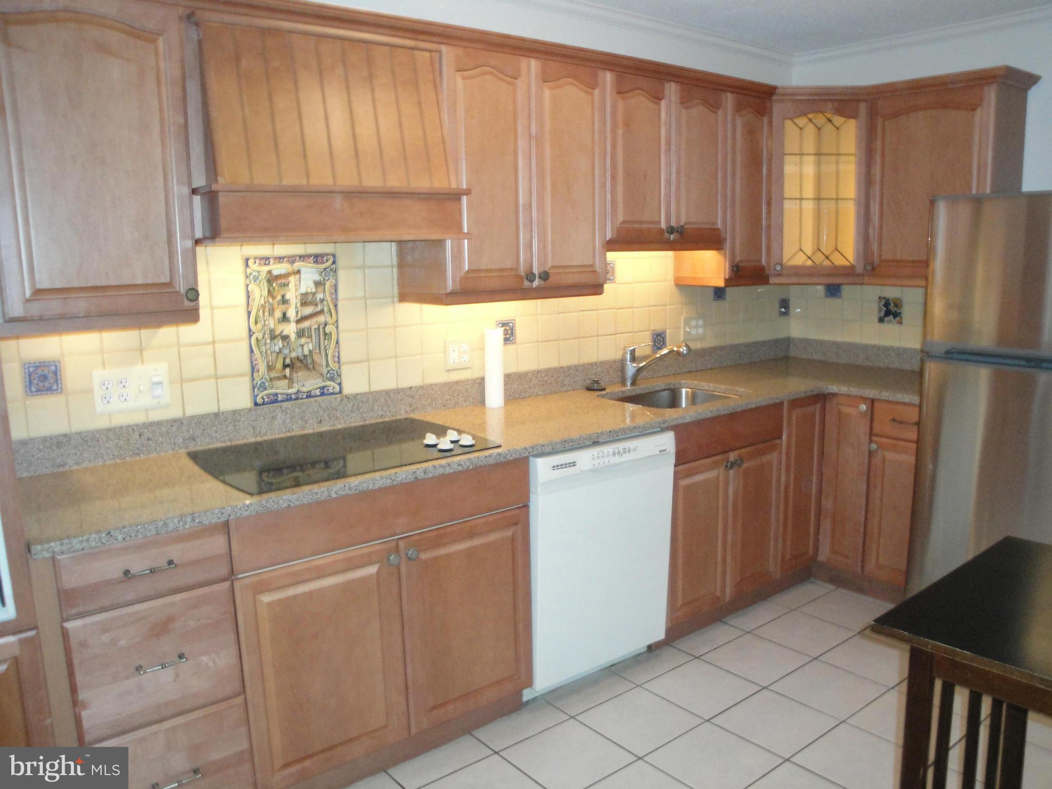 ROTONDA - Residential Lease