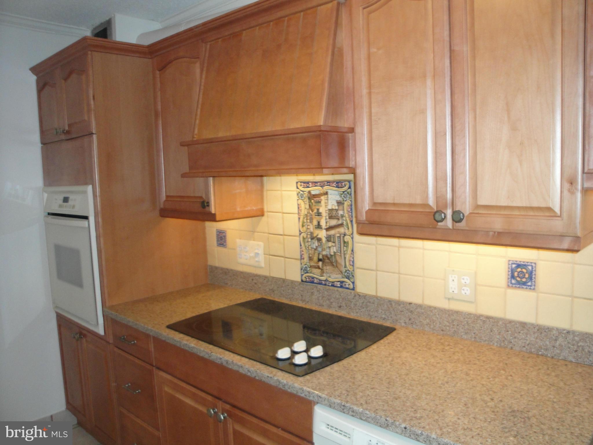 ROTONDA - Residential Lease