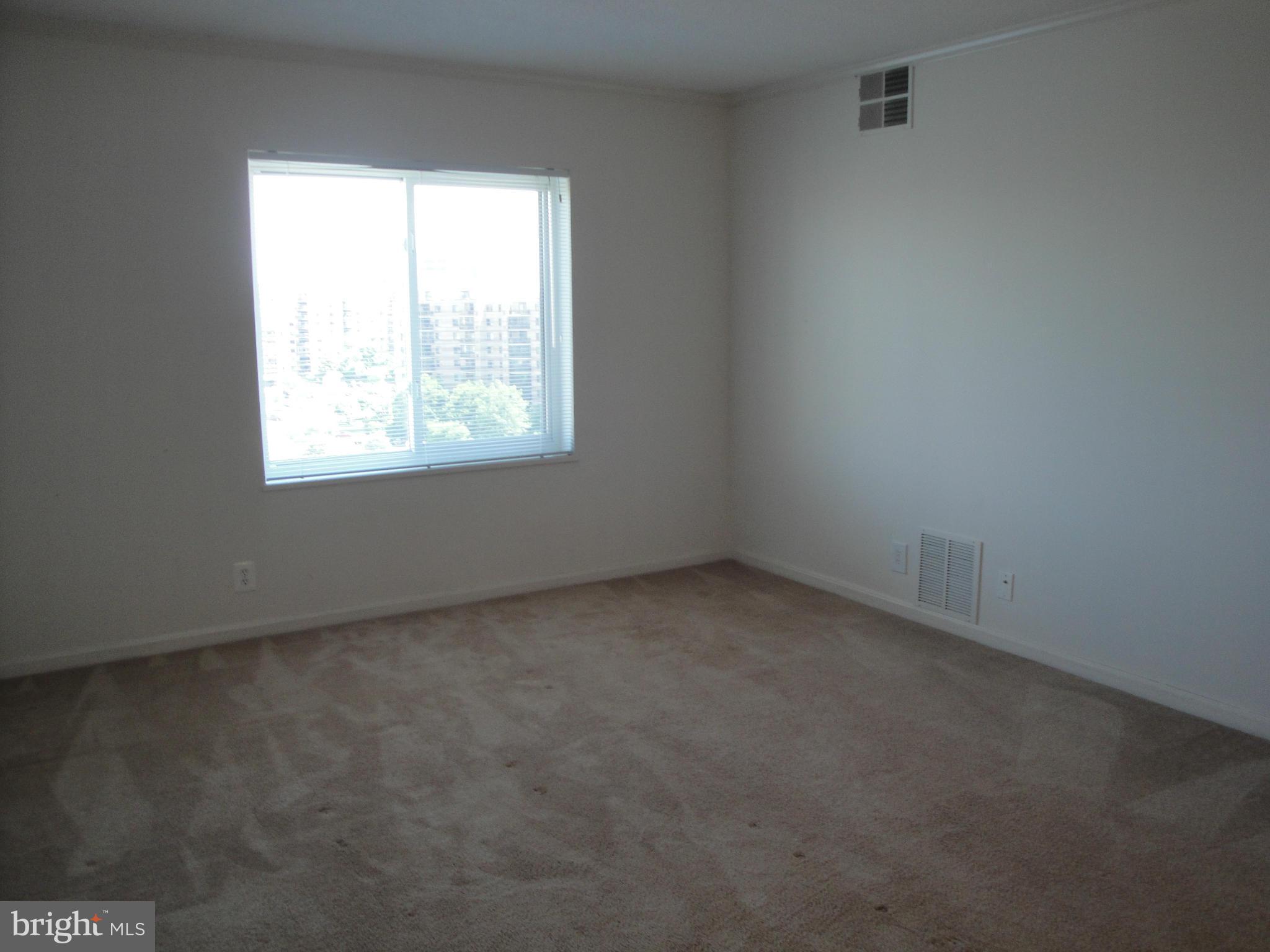 ROTONDA - Residential Lease