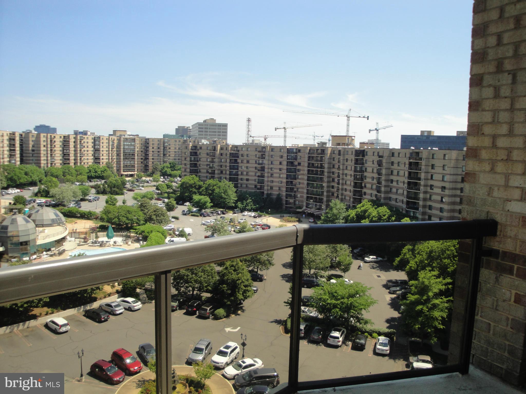 ROTONDA - Residential Lease