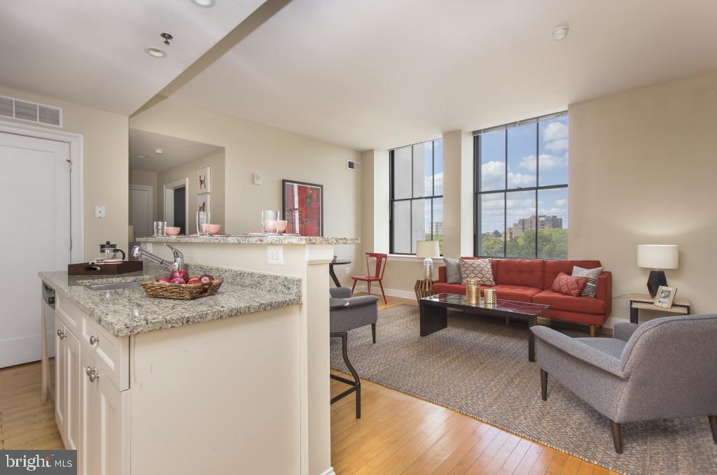 LOGAN SQUARE - Residential Lease