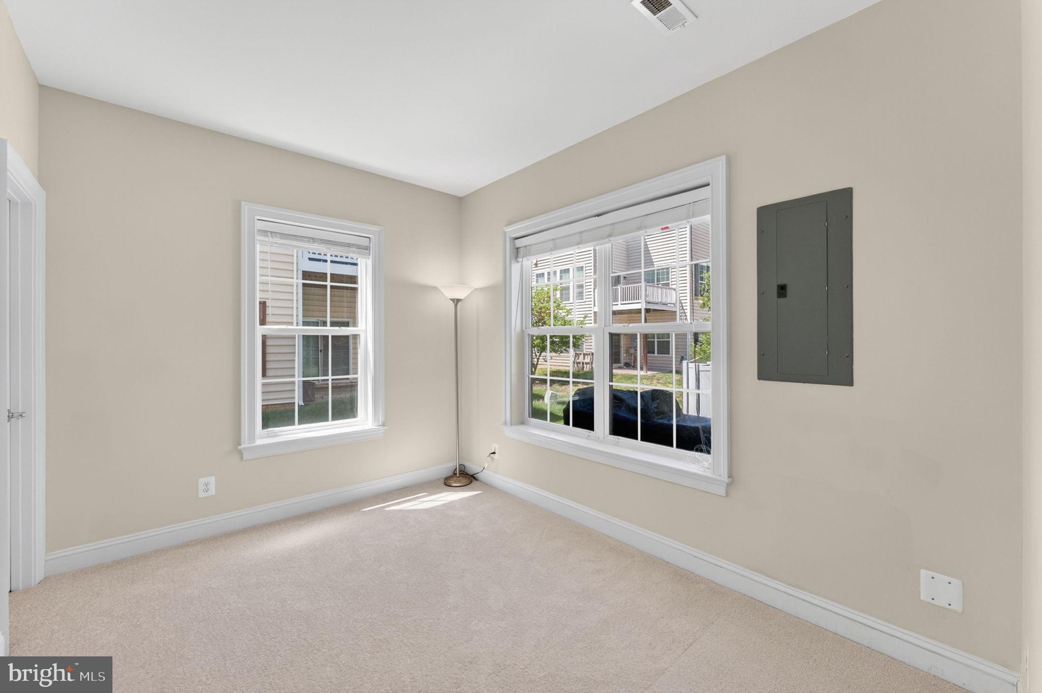 EAST GATE - Residential
