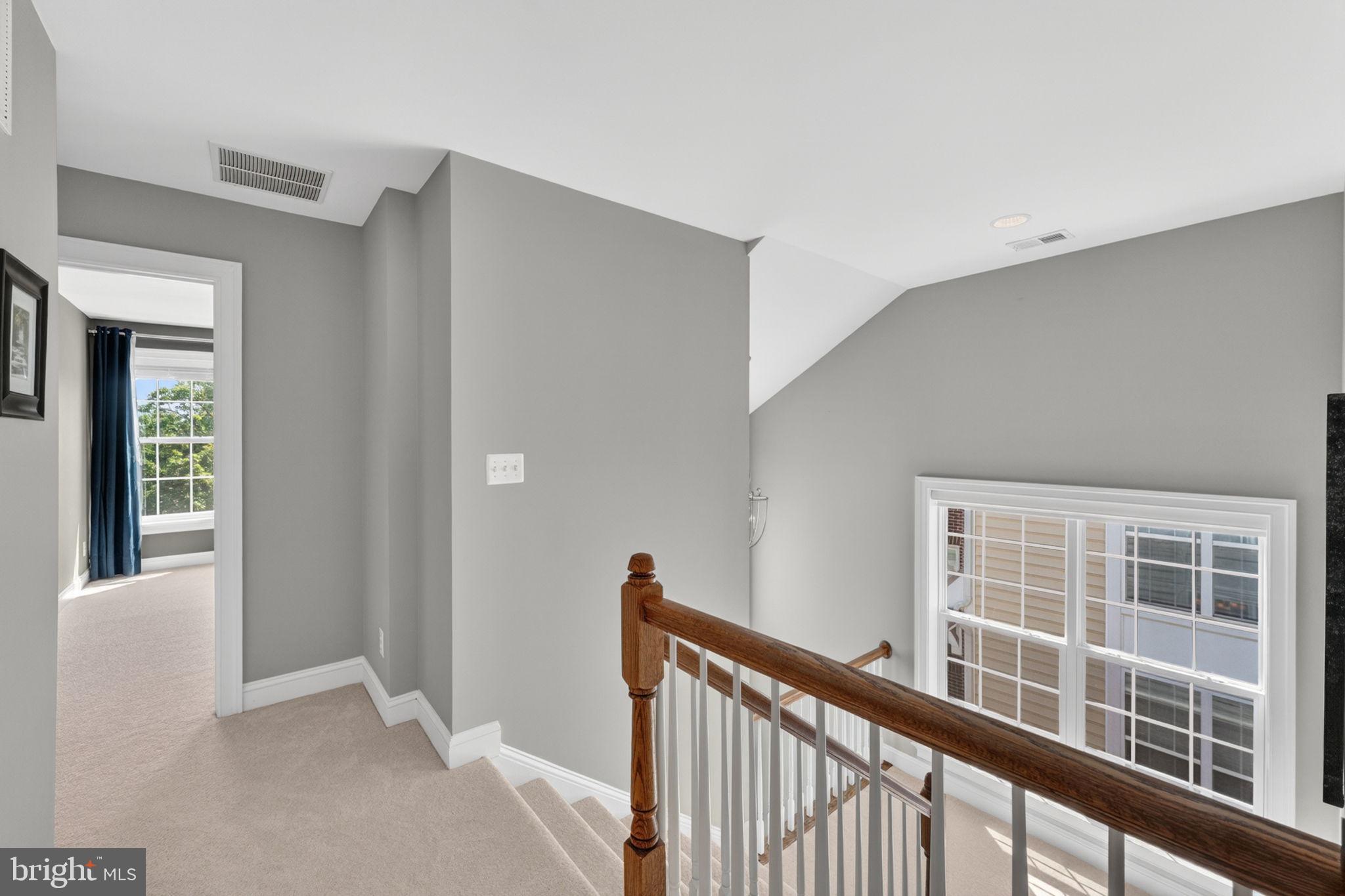 EAST GATE - Residential