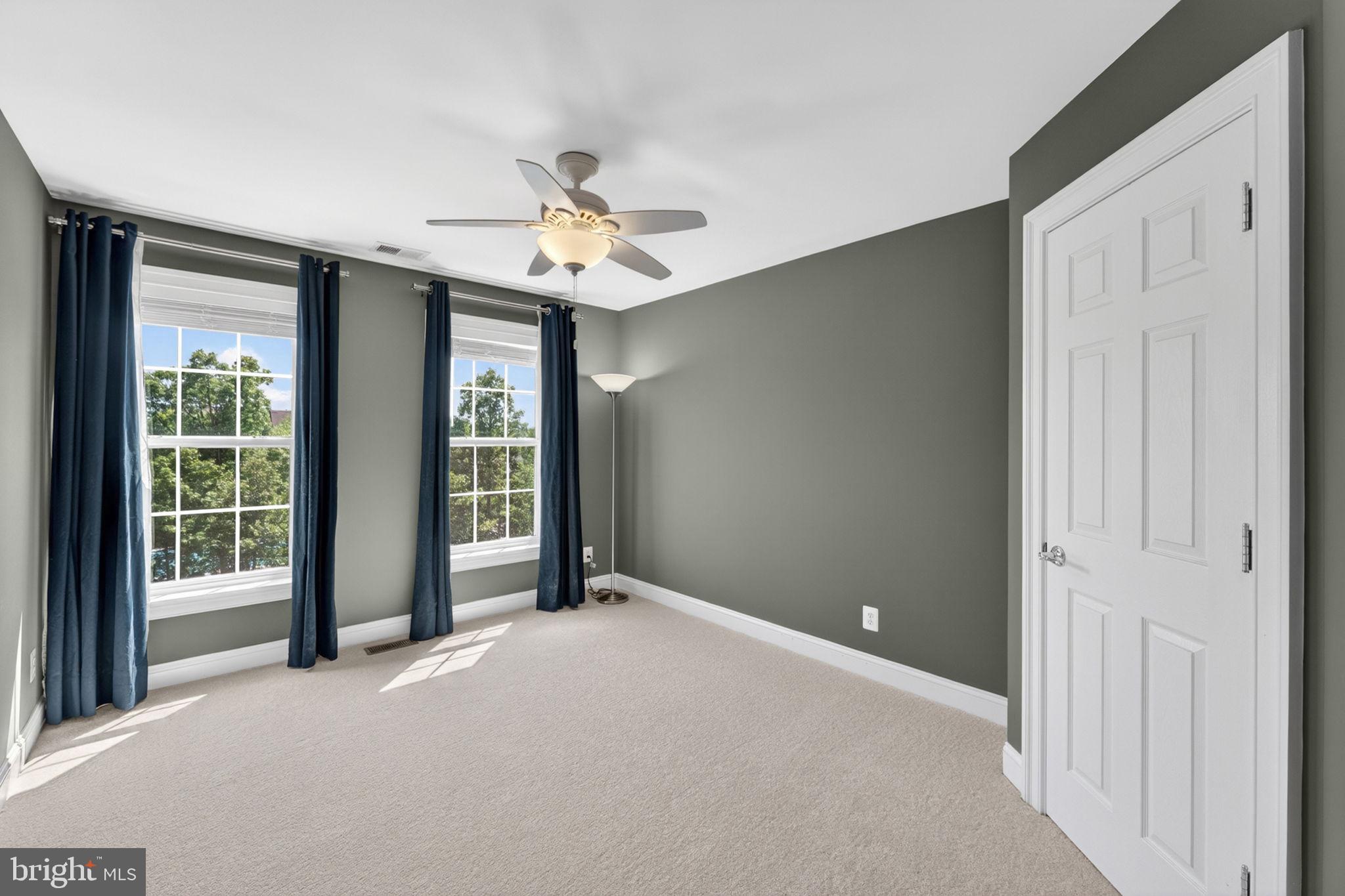 EAST GATE - Residential