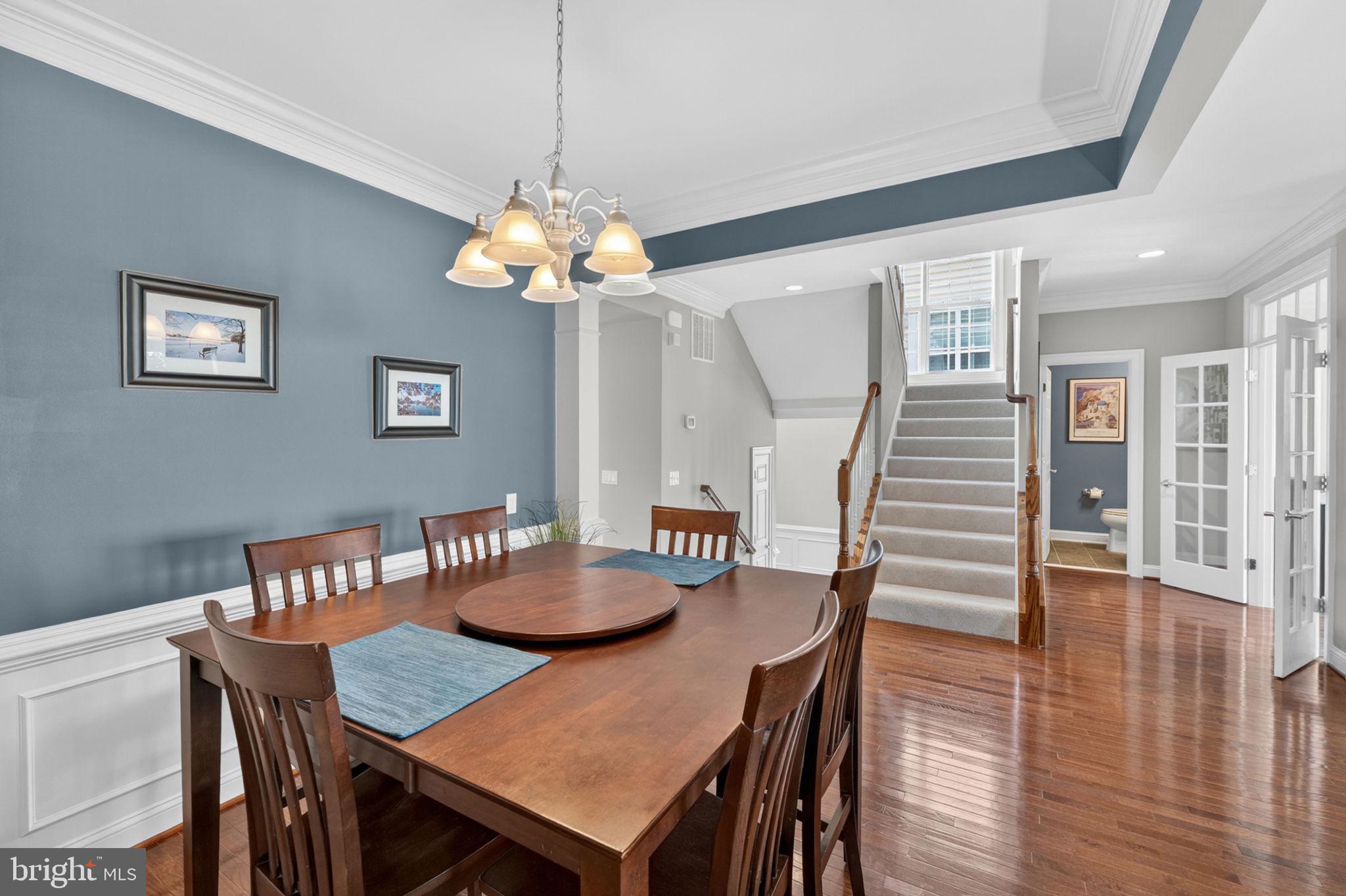EAST GATE - Residential