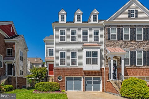 Townhouse For Sale - 43570 Heritage Gap Terrace<br/> CHANTILLY, VA 20152