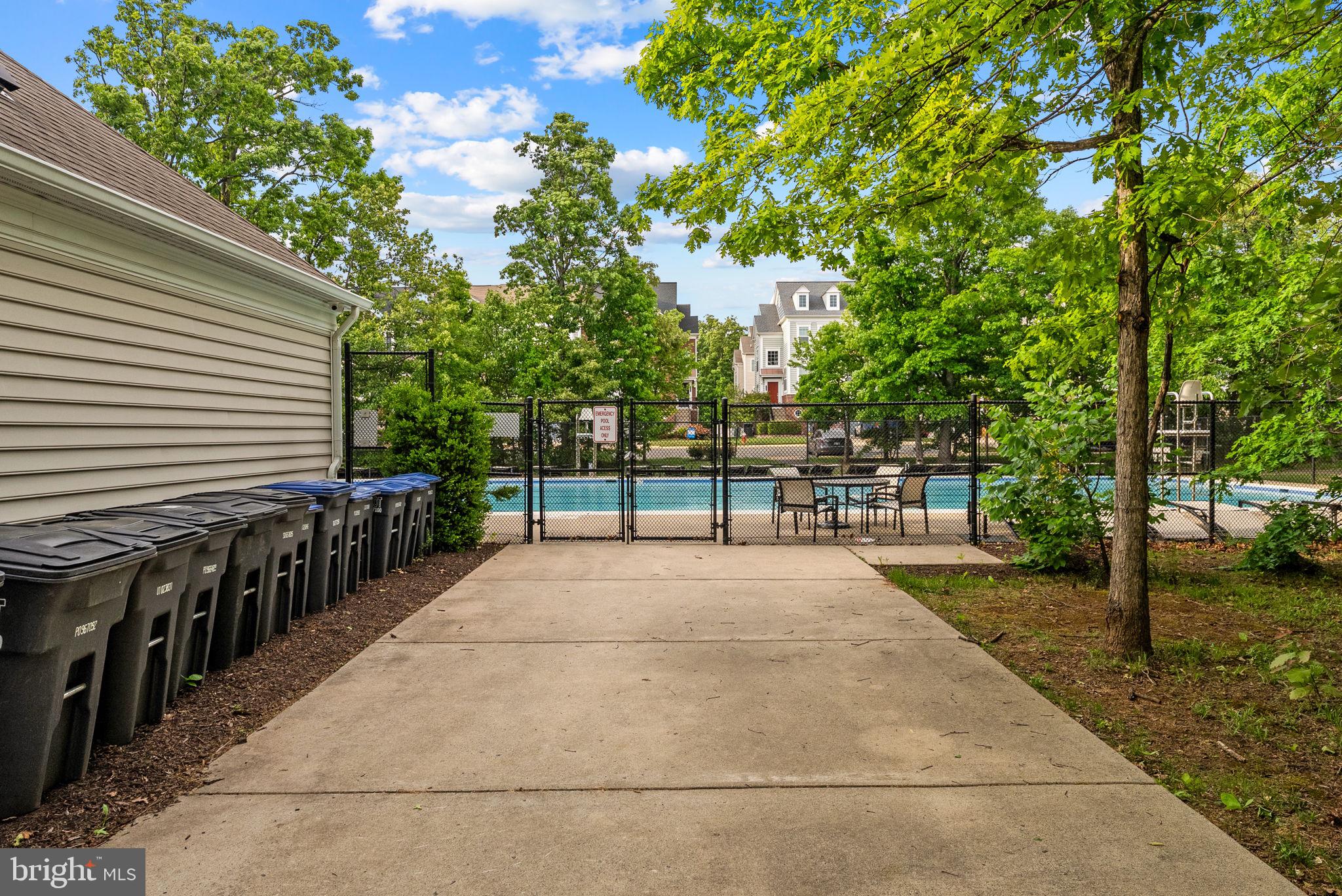 EAST GATE - Residential