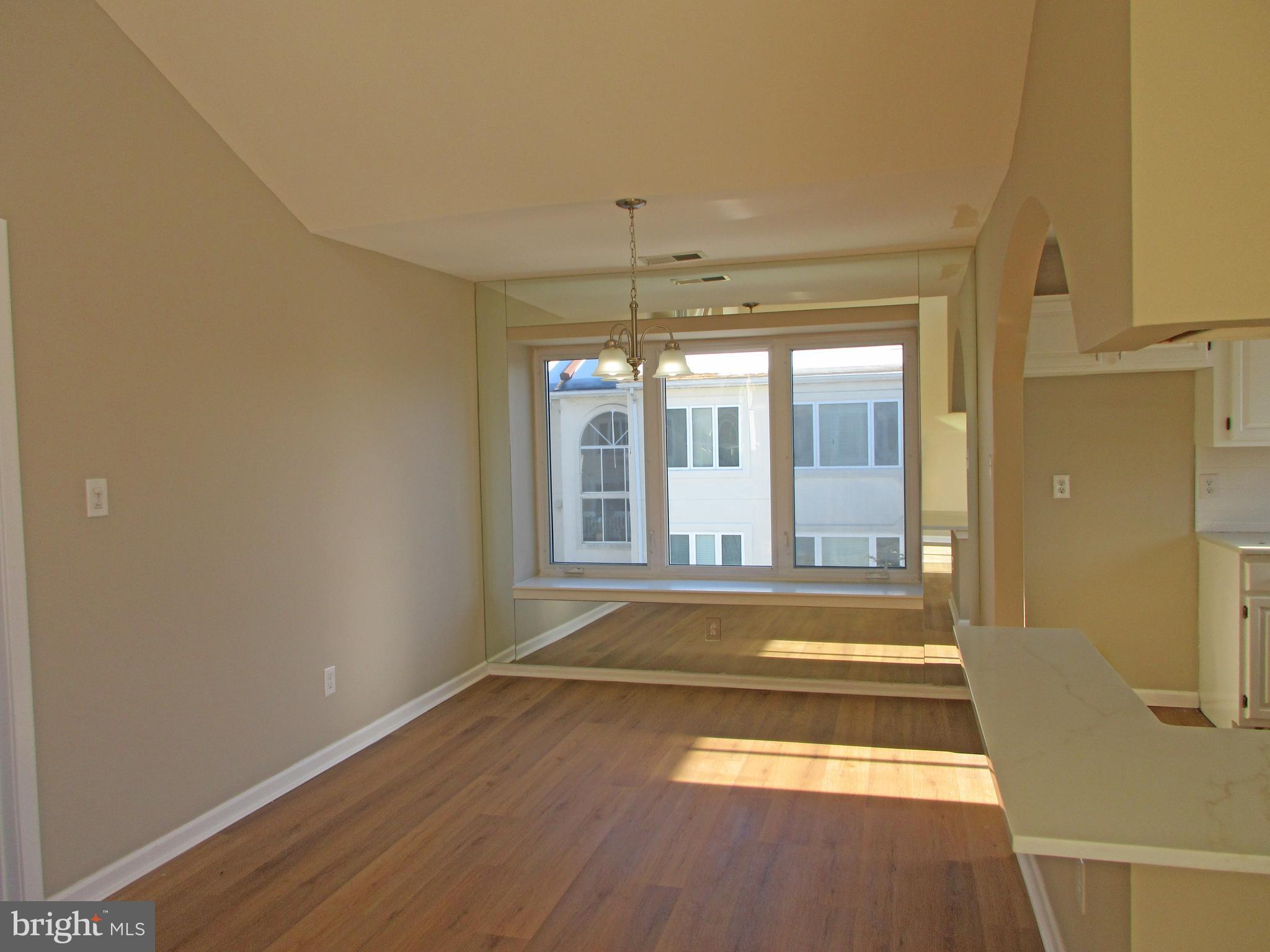 FOUNTAIN POINTE - Residential