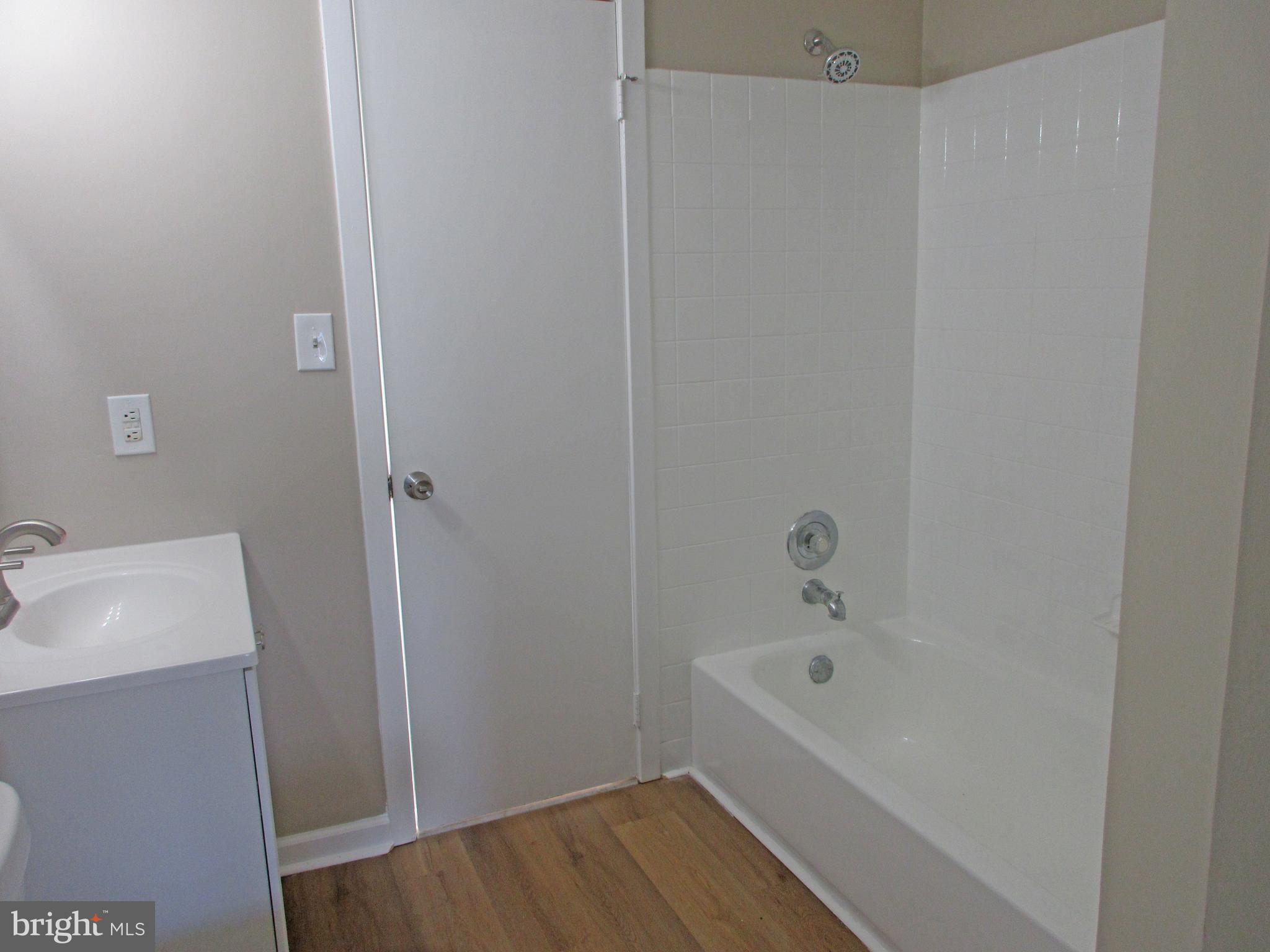 FOUNTAIN POINTE - Residential