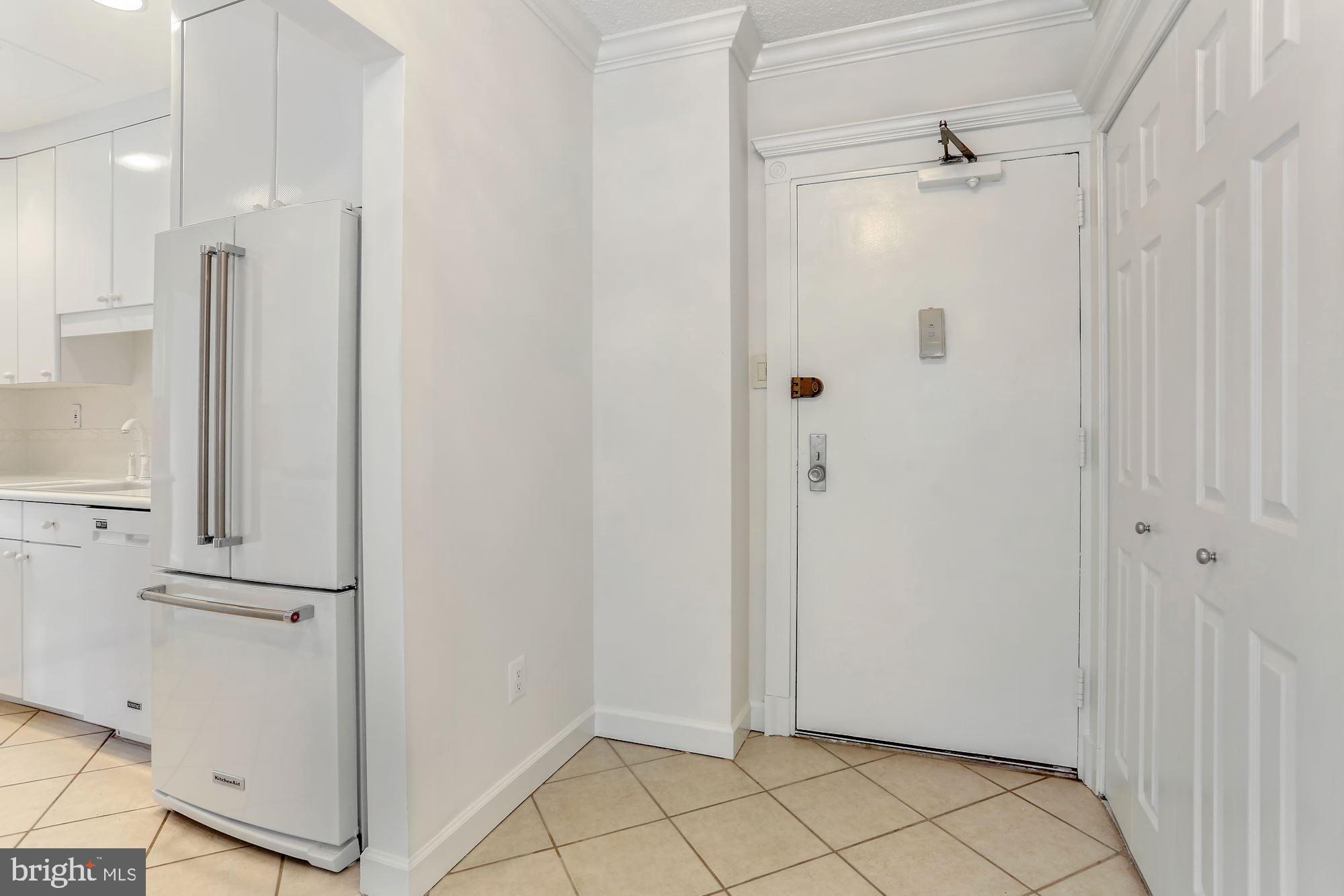 HYDE PARK - Residential