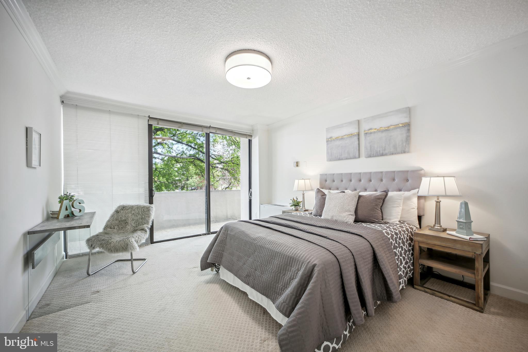 HYDE PARK - Residential