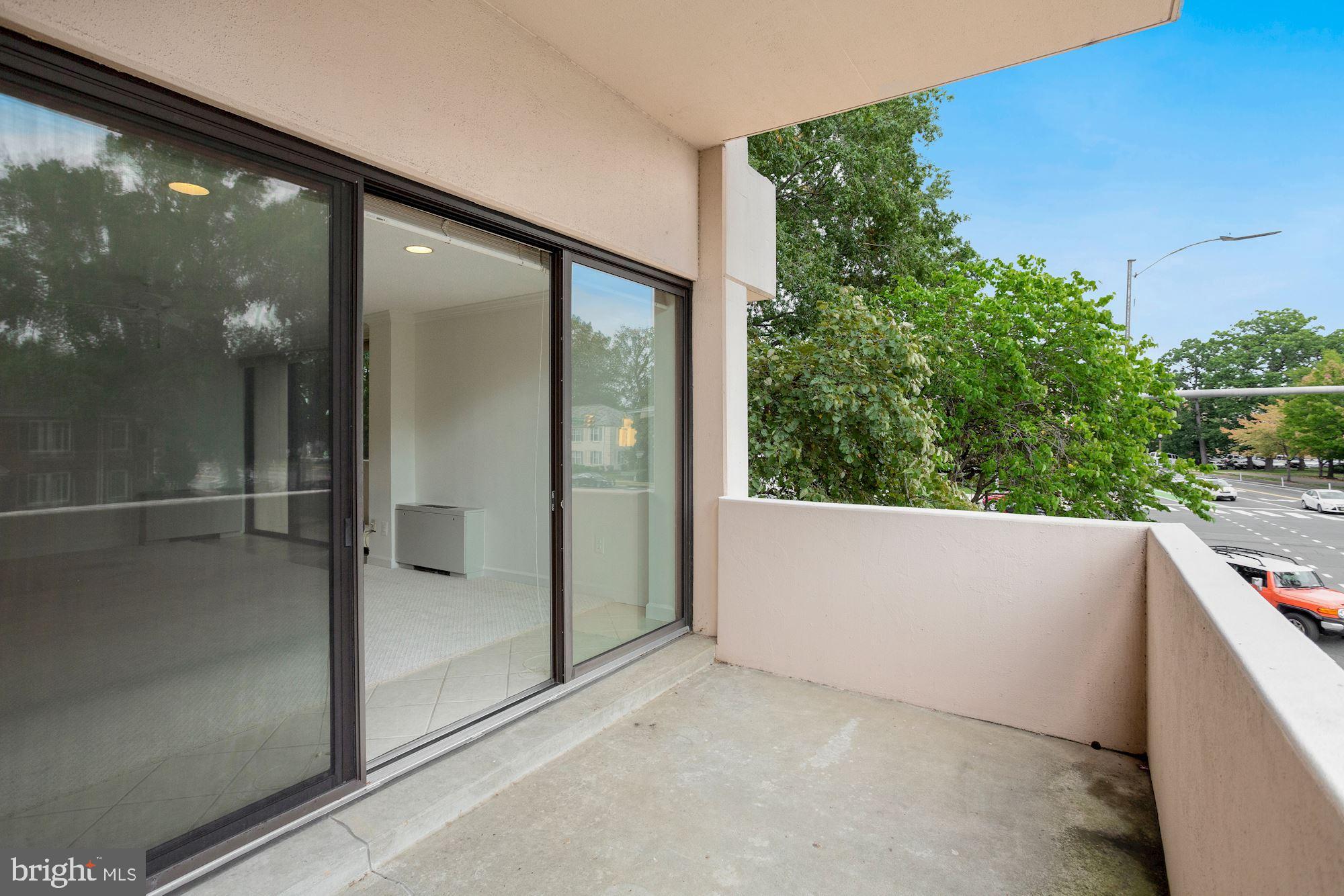 HYDE PARK - Residential