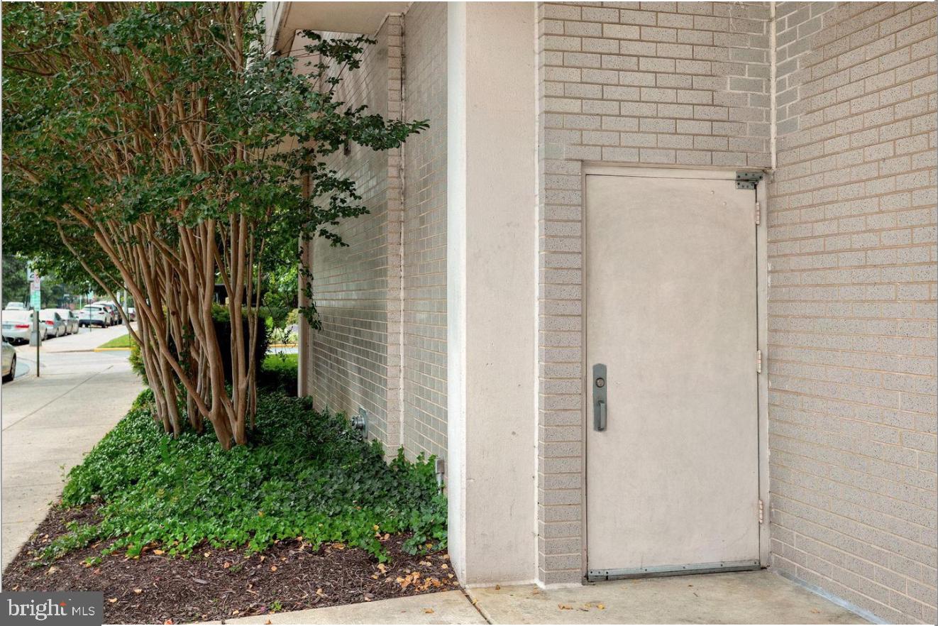 HYDE PARK - Residential