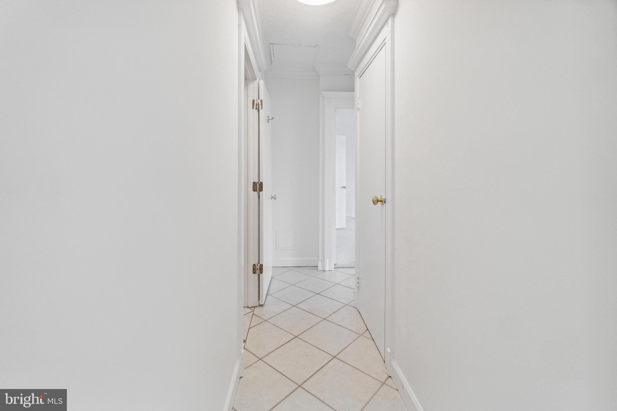 HYDE PARK - Residential