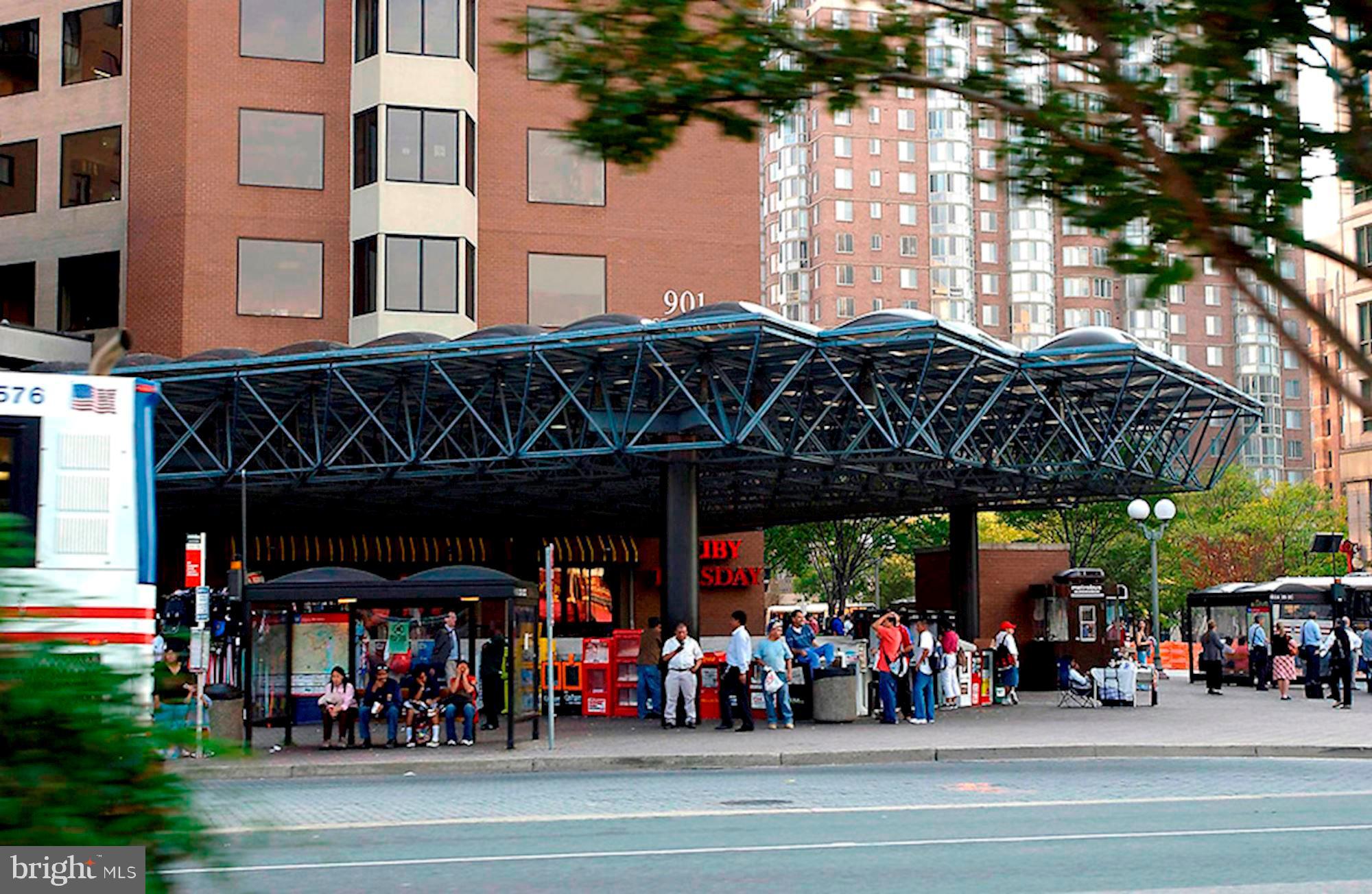 HYDE PARK - Residential