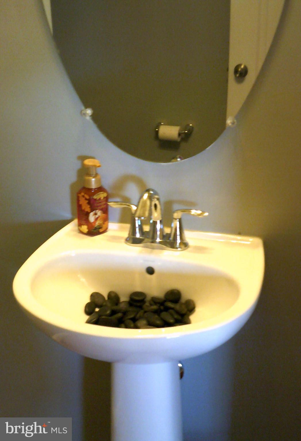 FIELDSTONE FARM - Residential Lease