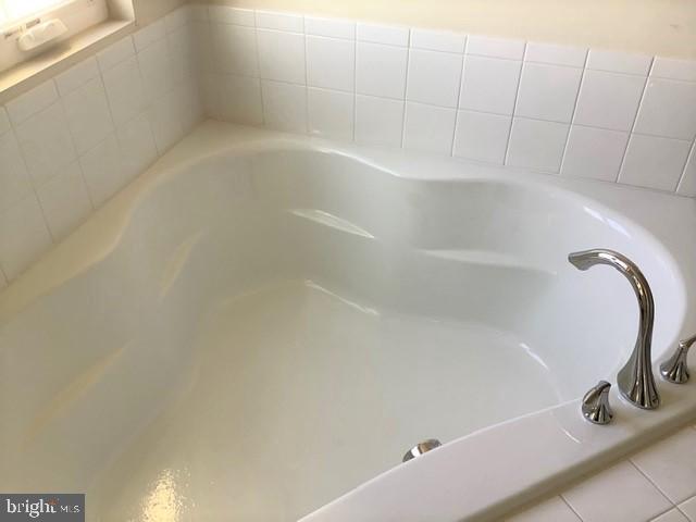 FIELDSTONE FARM - Residential Lease