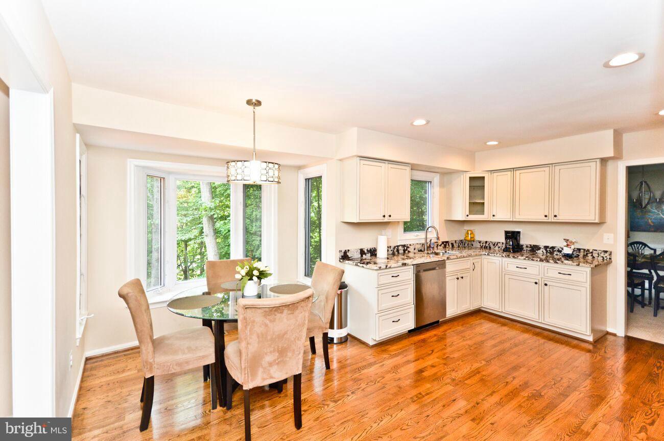 FAIRFAX STATION - Residential