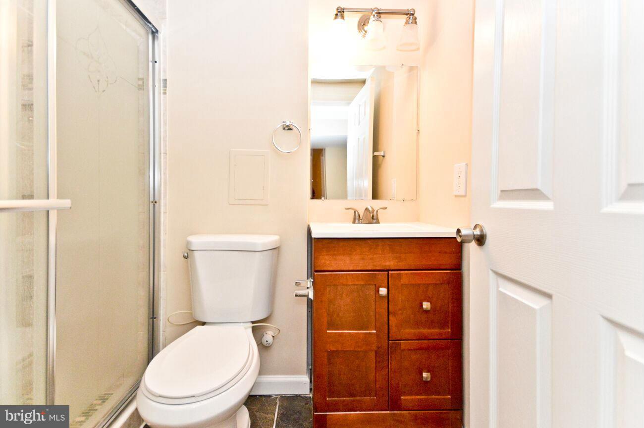 FAIRFAX STATION - Residential