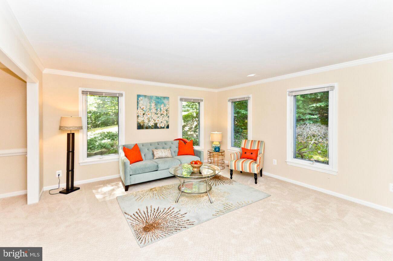 FAIRFAX STATION - Residential