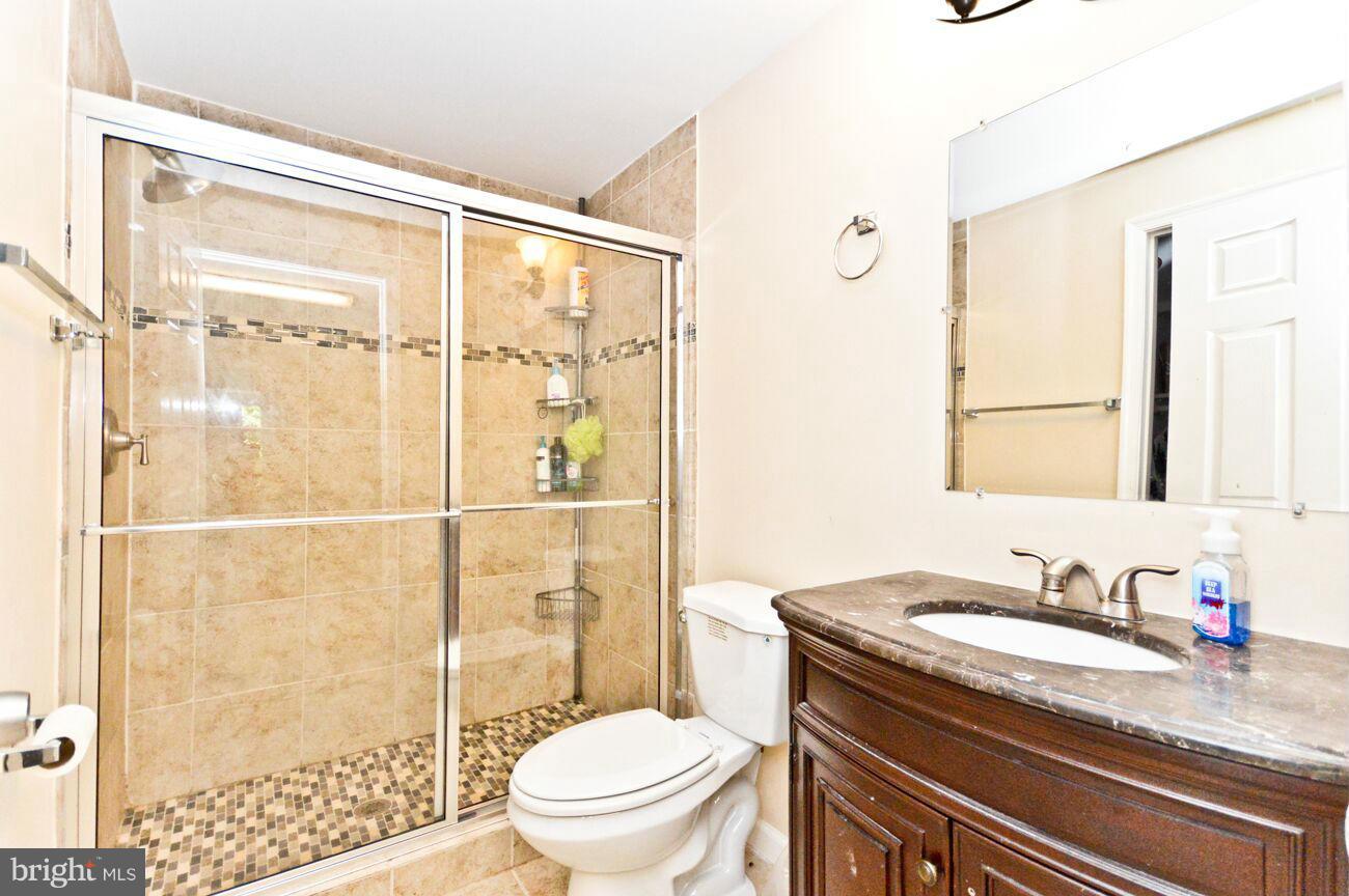 FAIRFAX STATION - Residential