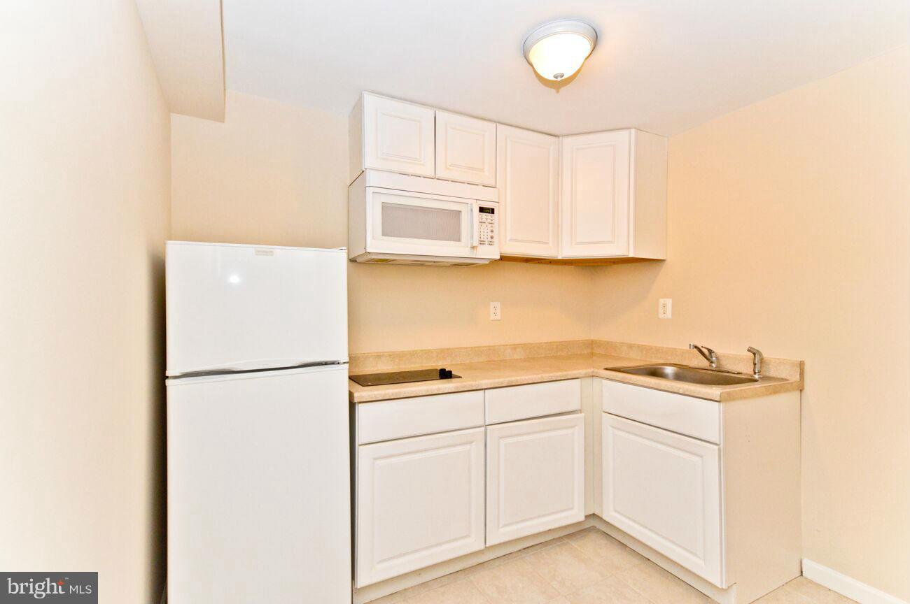 FAIRFAX STATION - Residential