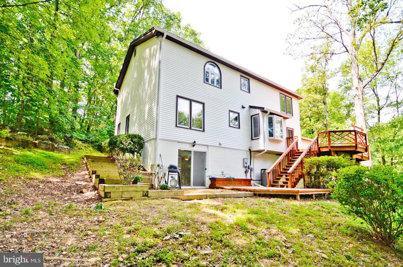 FAIRFAX STATION - Residential