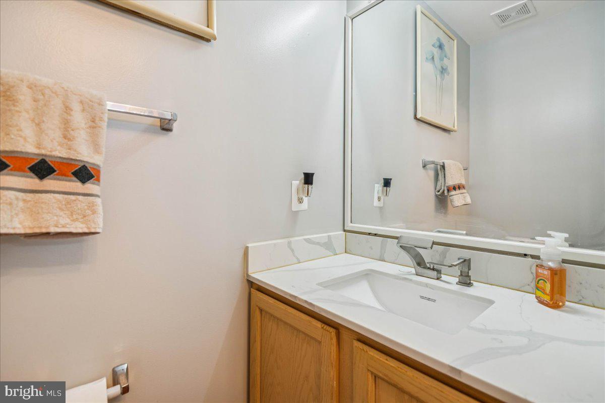 WINDSOR  MILL - Residential