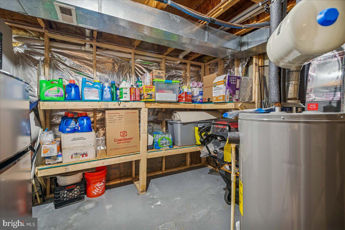 WINDSOR  MILL - Residential