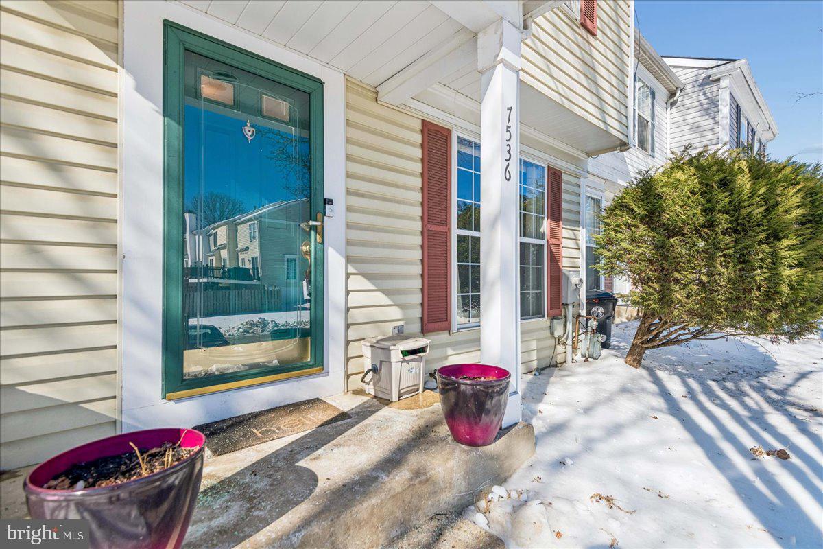 WINDSOR  MILL - Residential