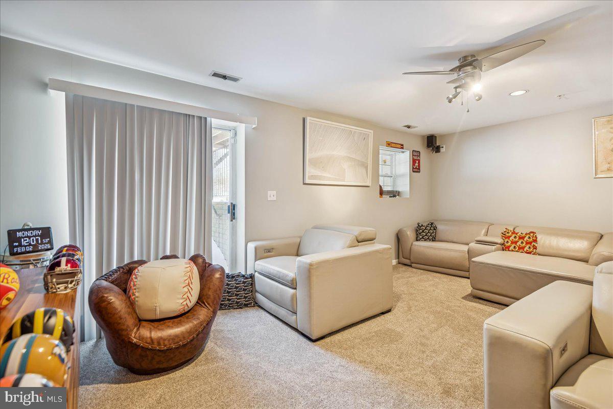 WINDSOR  MILL - Residential