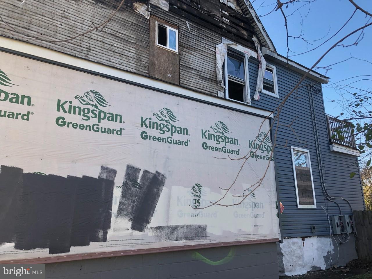 ARLINGTON - Residential