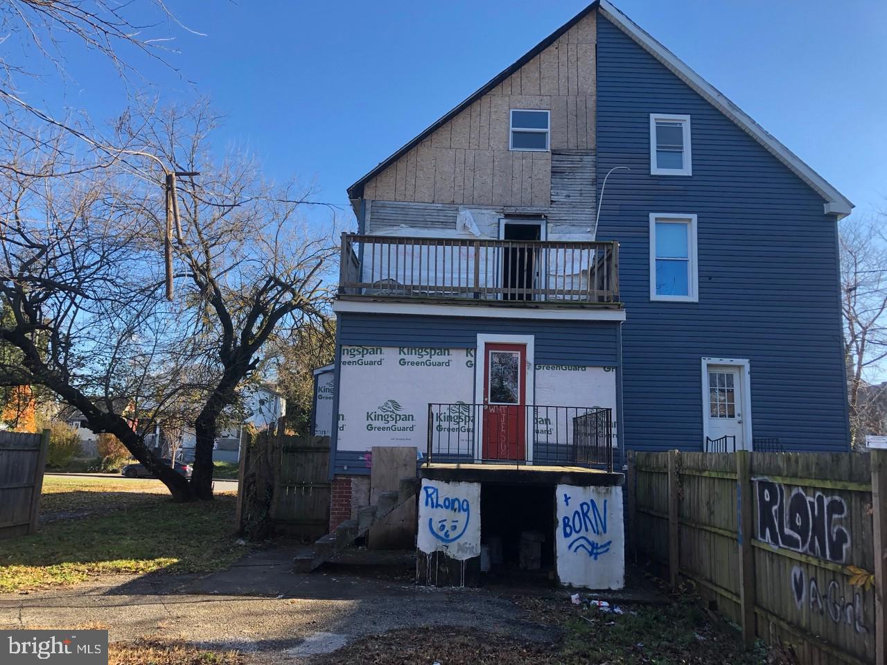 ARLINGTON - Residential