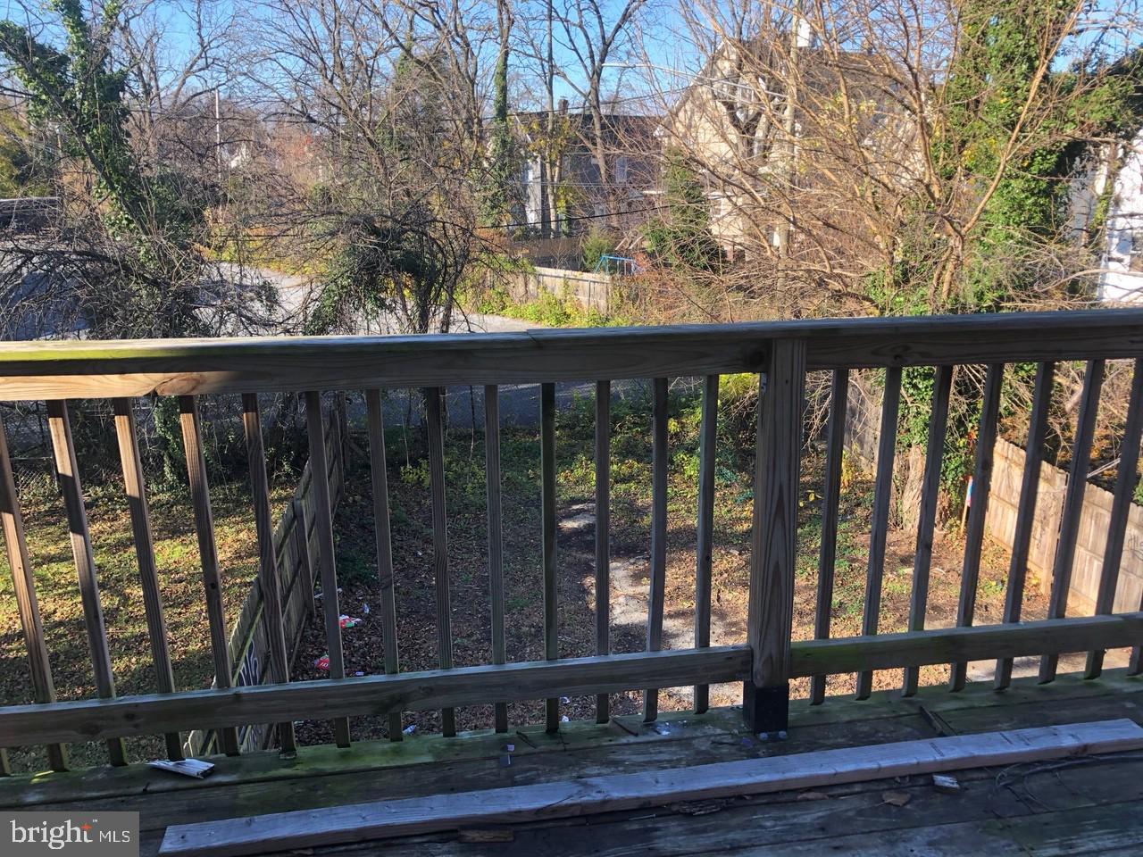 ARLINGTON - Residential