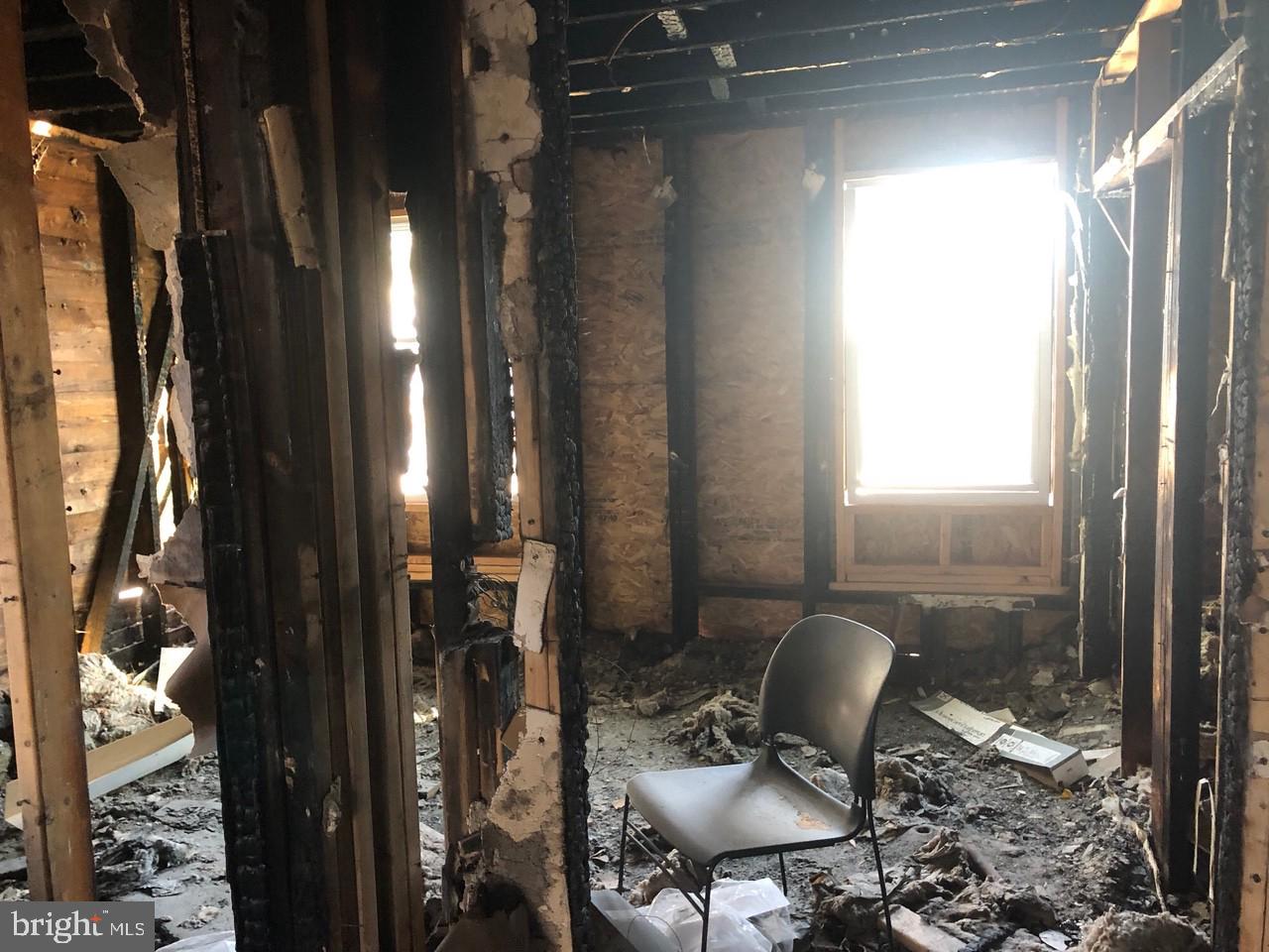 ARLINGTON - Residential