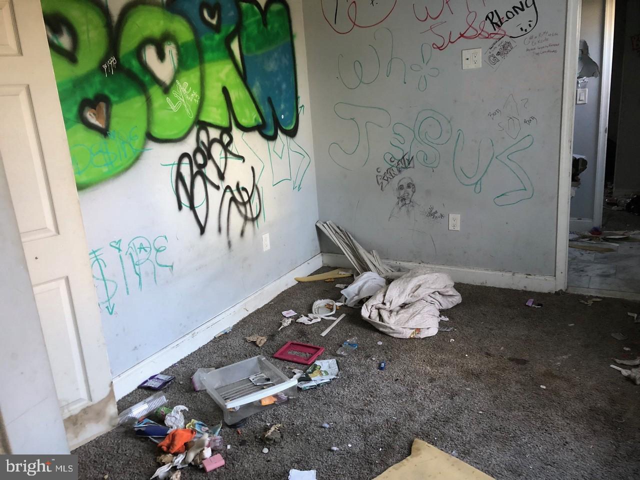 ARLINGTON - Residential