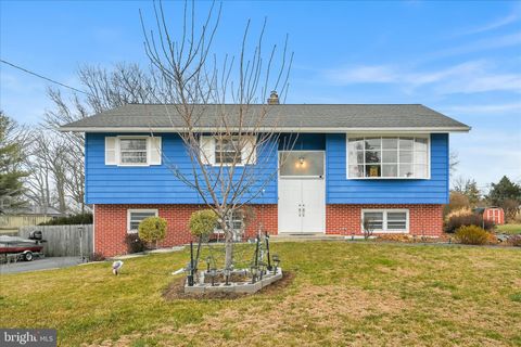 1137 NISSLEY ROAD LANCASTER PA 17601