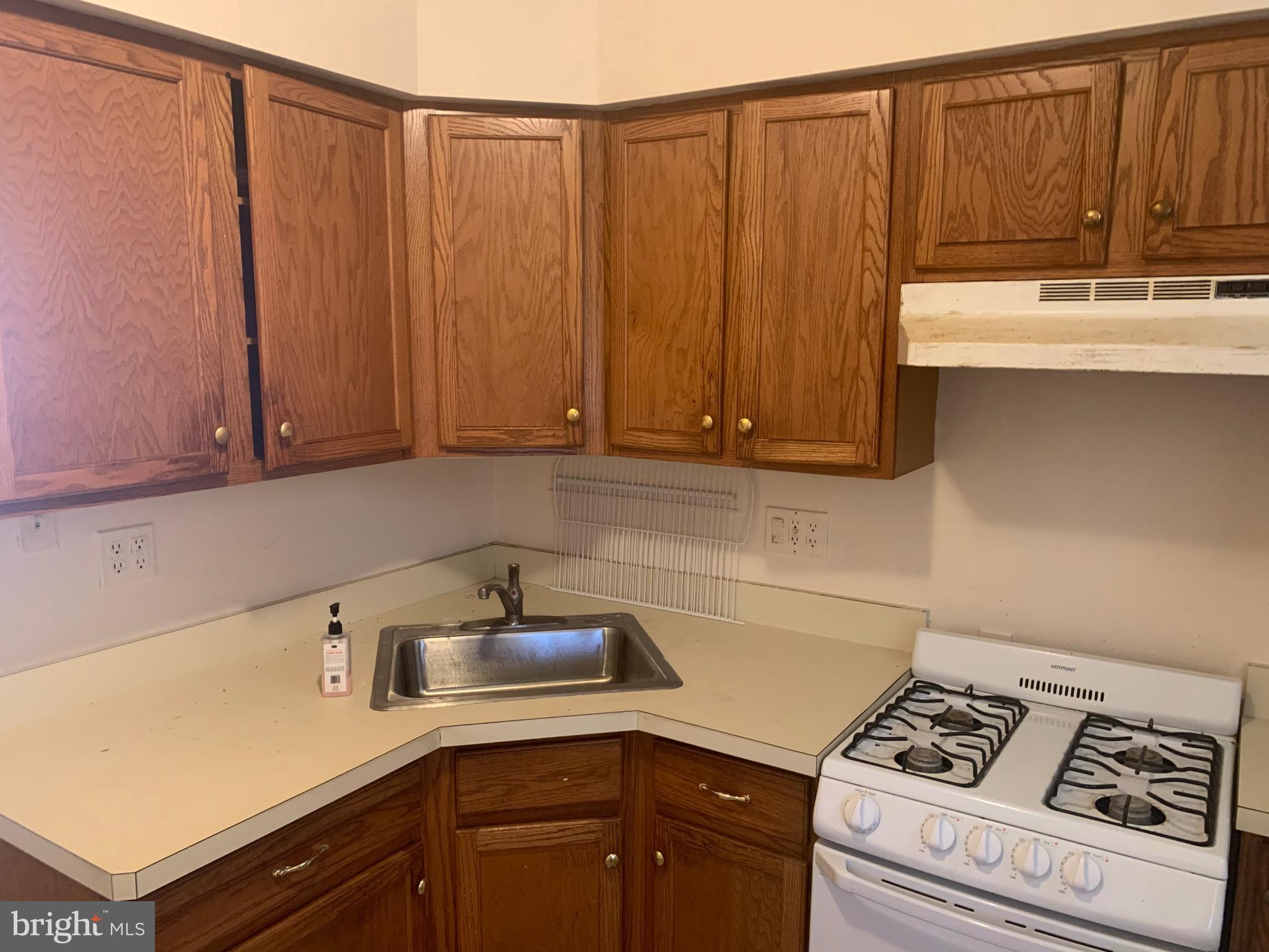 BELAIR-EDISON - Residential Lease
