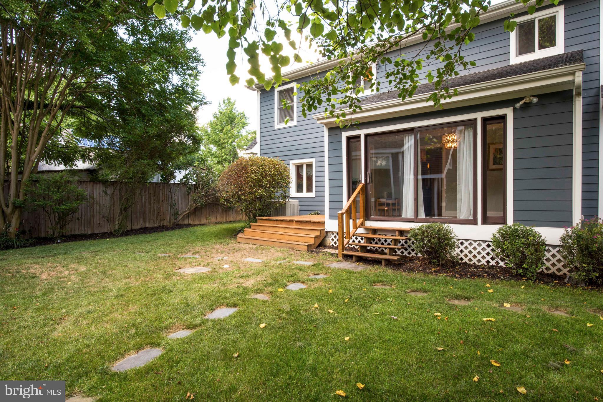 LOCH HAVEN BEACH - Residential